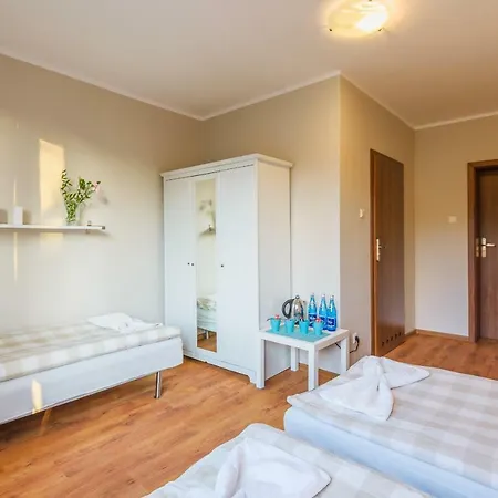 فندق مبيت وإفطار Przystan Przy Lesie 3*