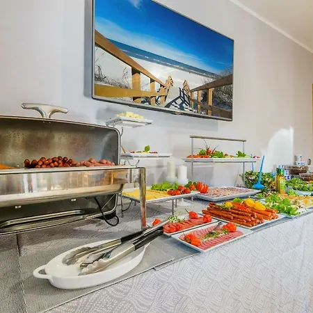 Przystan Przy Lesie B&B *